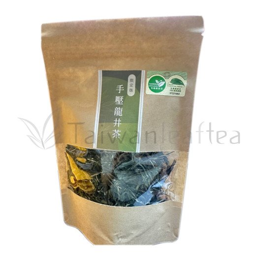 Longjing Organic Green Tea from Sanxia District (龍井茶) Longjing Organic Green Tea from Sanxia District (龍井茶)