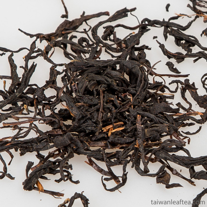 Sun Moon Lake Black Tea  / Tea #18 (日月潭紅茶) Image 3