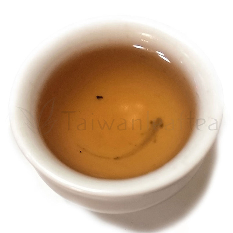 Tie Guan Yin Oolong Tea (鐵觀音) Image 1