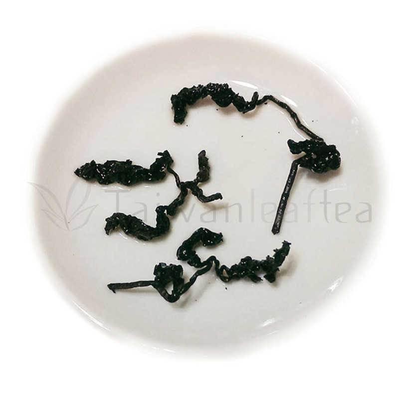 Tie Guan Yin Mountain Oolong (鐵觀音) Image 2